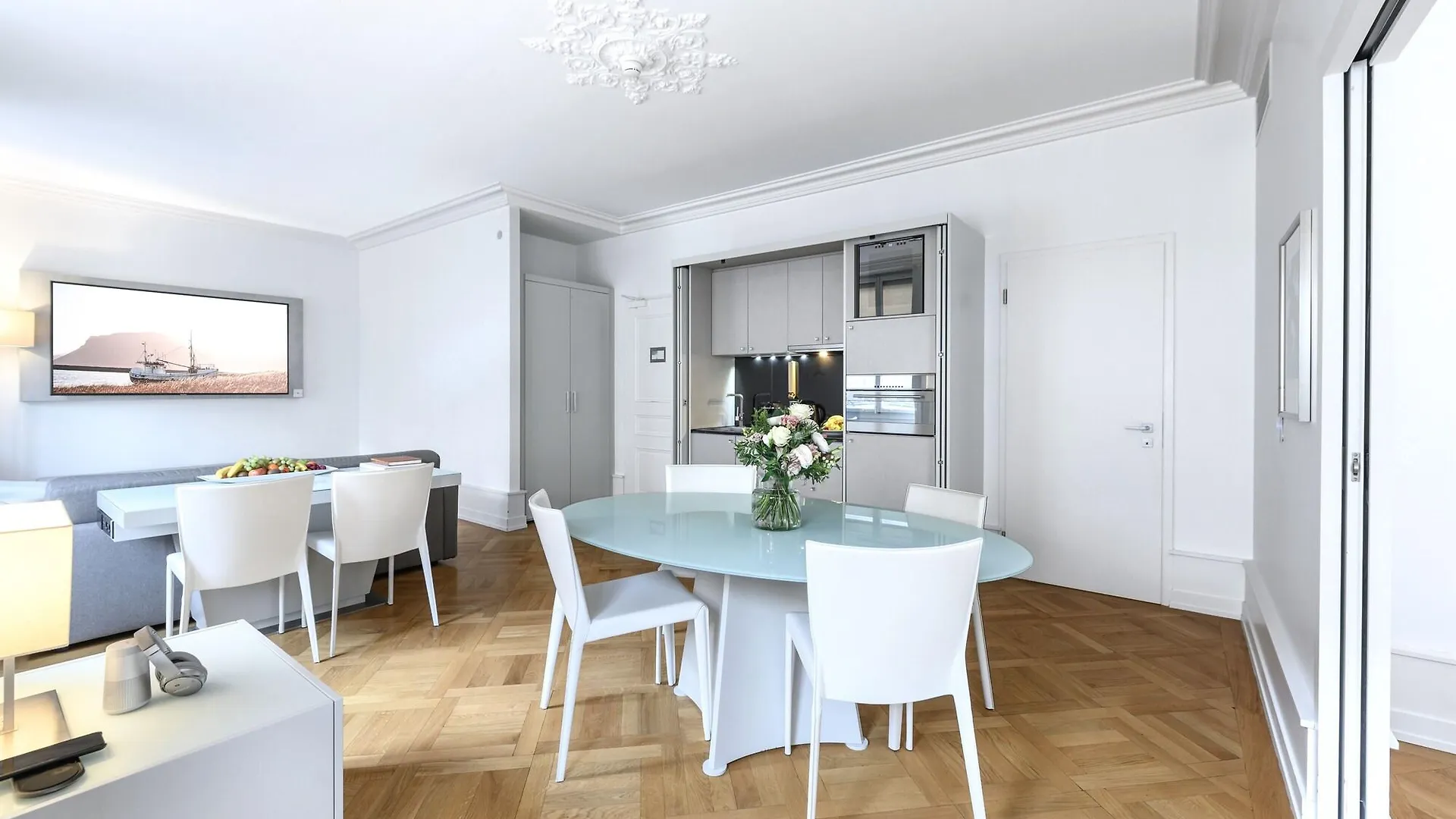 Swiss Luxury Apartments Ginevra 5*,  Svizzera